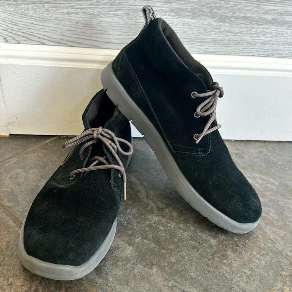 Ugg Lace Up Shoes - Picture 1 of 7